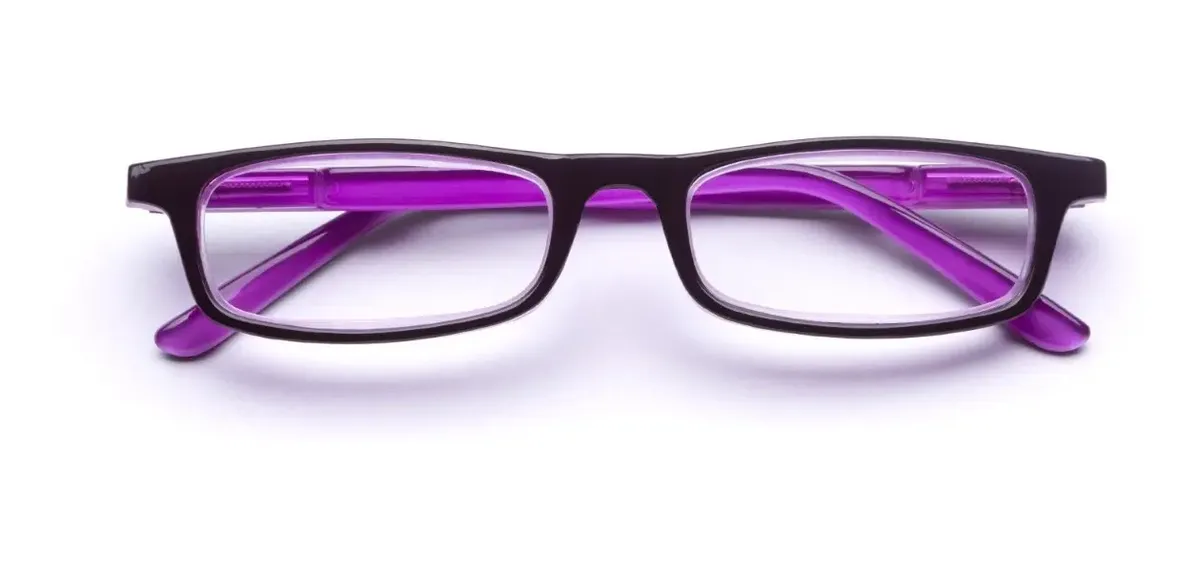 Se sienten bien… hasta que probás otros: la duda con estos anteojos violeta